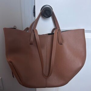 Elegant Brown Leather Tote Bag